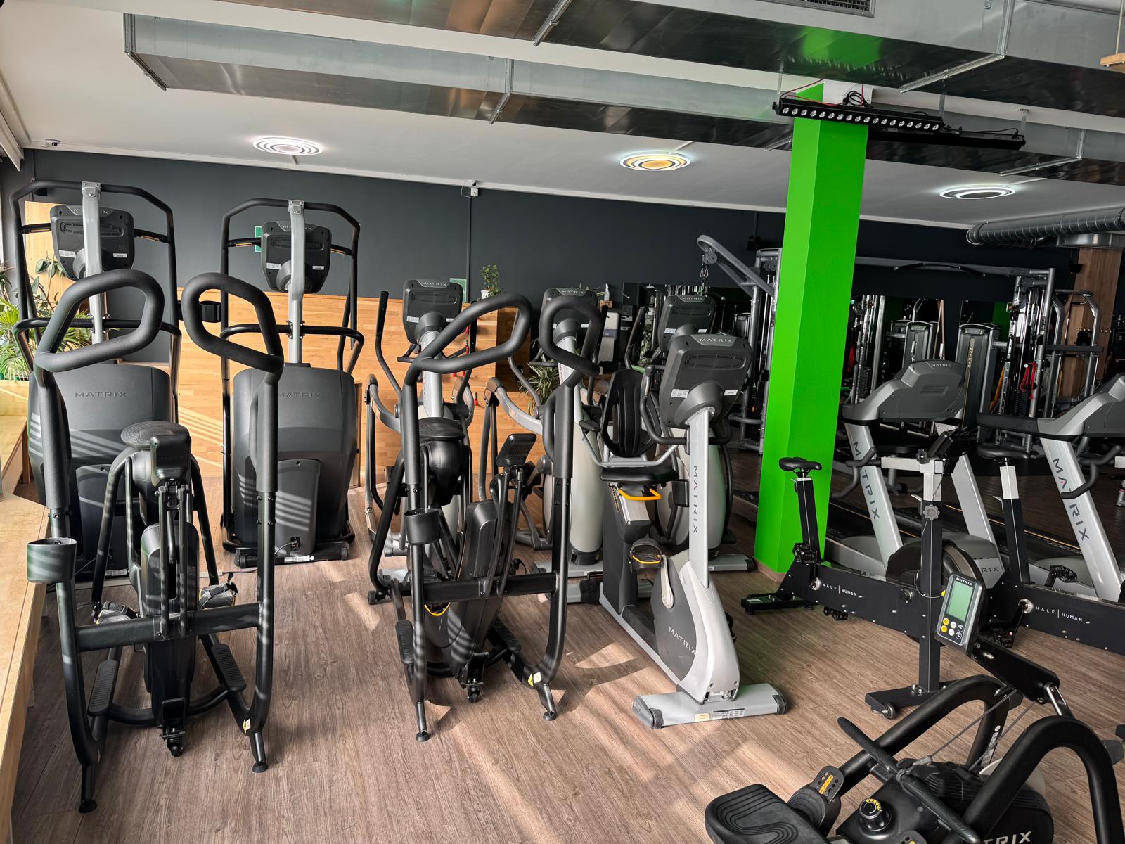Ausdauergeräte und Ergometer im Fitnessstudio – fit+ Steinach